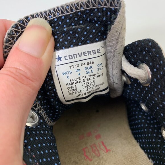 Converse Women’s Pink Sheep Print Low Top Sneakers Size 6 - Picture 3 of 8